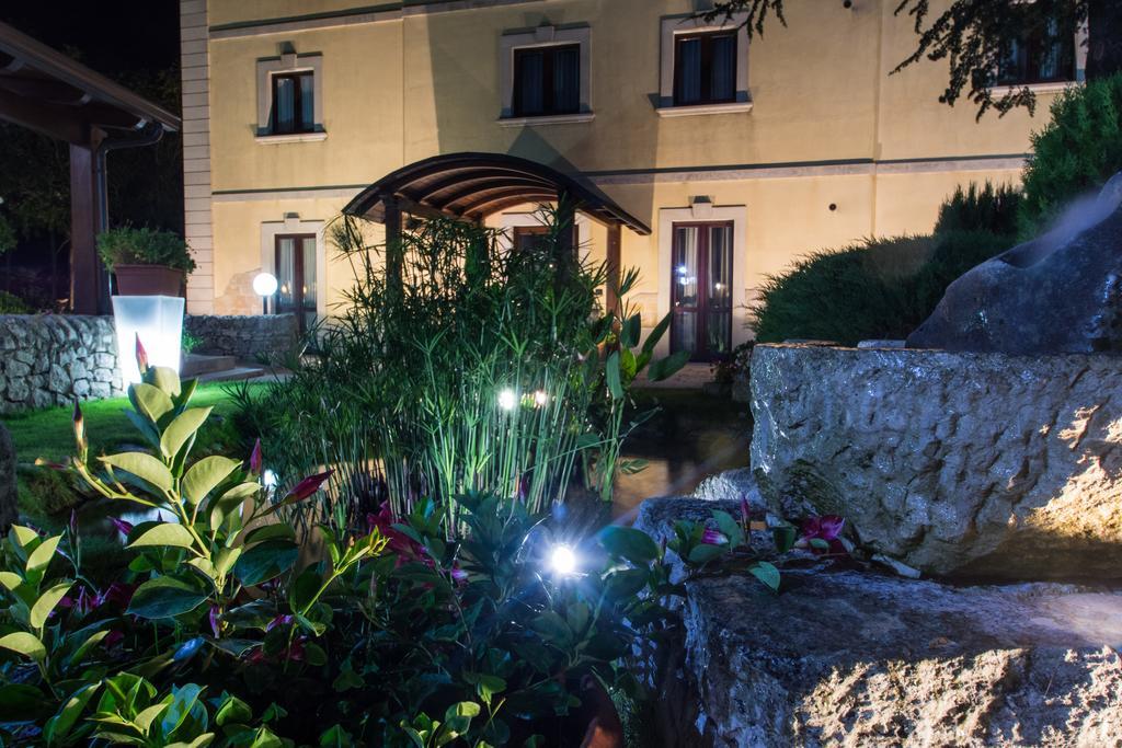 Antica Stazione Hotel Chiaramonte Gulfi Luaran gambar